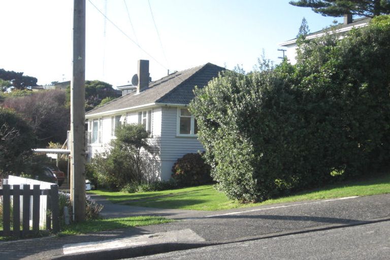 Photo of property in 19 John Street, Titahi Bay, Porirua, 5022