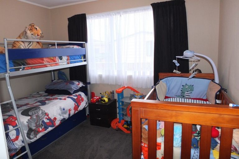 Photo of property in 10 Harrod Avenue, Foxton Beach, Foxton, 4815