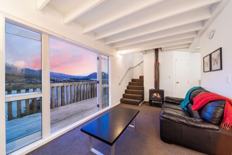 Photo of property in 6a Gum Lane, Queenstown, 9300
