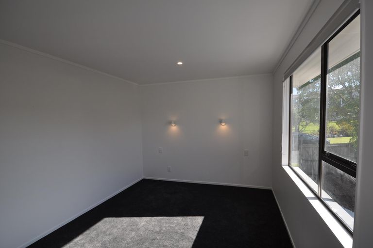 Photo of property in 8 Awatere Place, Snells Beach, 0920