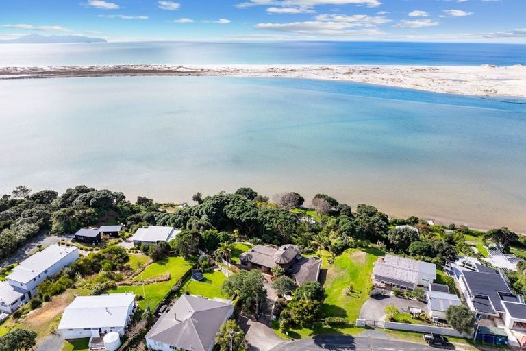 Photo of property in 11 Cheviot Street, Mangawhai Heads, Mangawhai, 0505