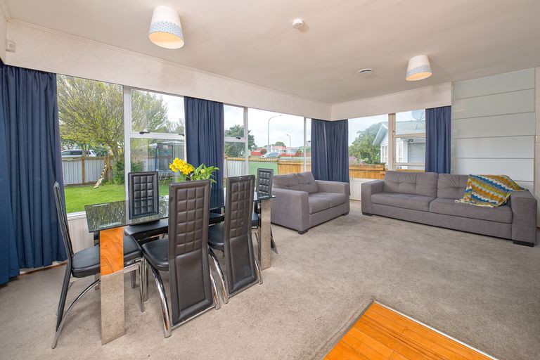 Photo of property in 1/521 Weymouth Road, Weymouth, Auckland, 2103