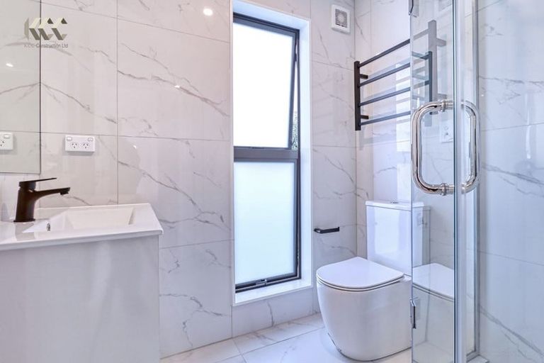 Photo of property in 5/14 Kerswill Place, Pakuranga, Auckland, 2010