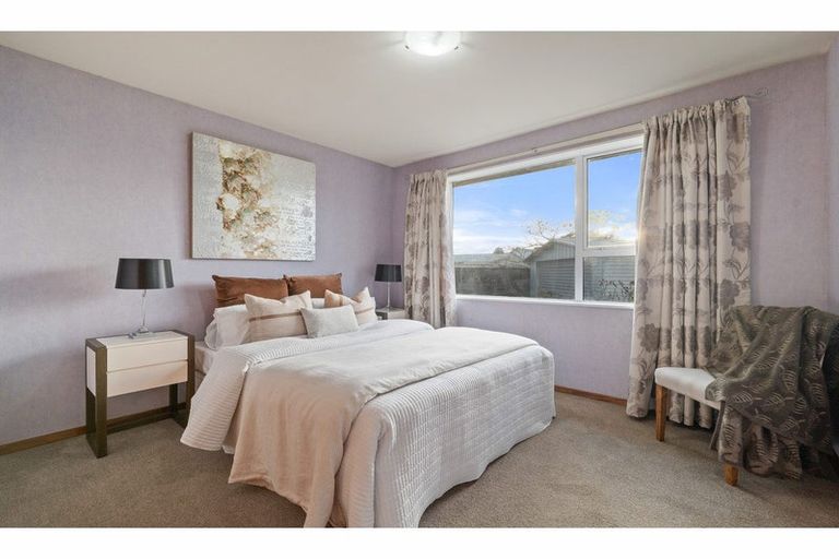 Photo of property in 11 Garvins Road, Hornby, Christchurch, 8042