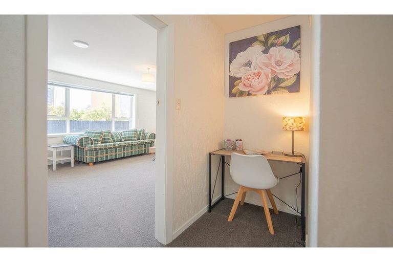 Photo of property in 2/458 Barbadoes Street, Edgeware, Christchurch, 8013