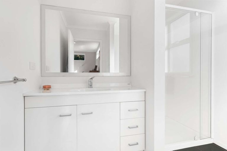 Photo of property in 49 Clare Street, Cambridge, 3434