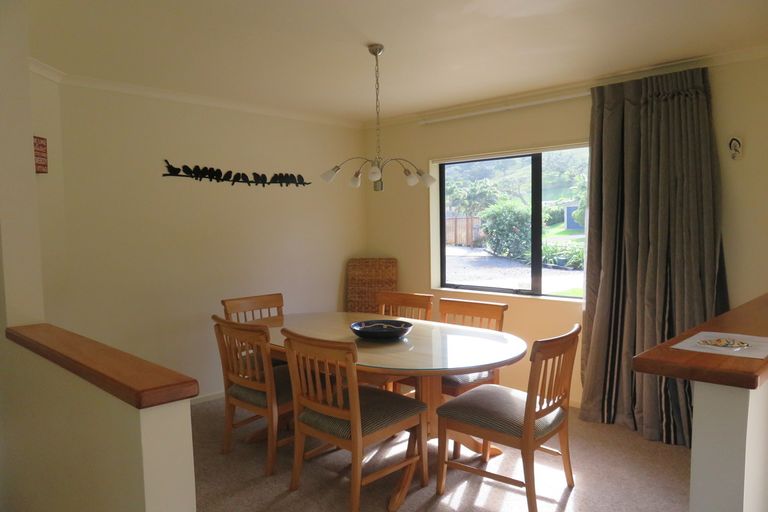 Photo of property in 9 Motutara Road, Oakura, Hikurangi, 0184