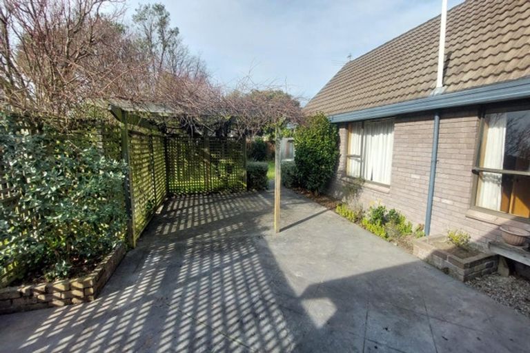Photo of property in 11 Tripp Place, Ilam, Christchurch, 8041