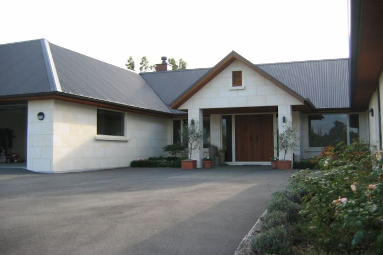 Photo of property in 77 Ribbonwood Road, Geraldine Downs, Geraldine, 7991