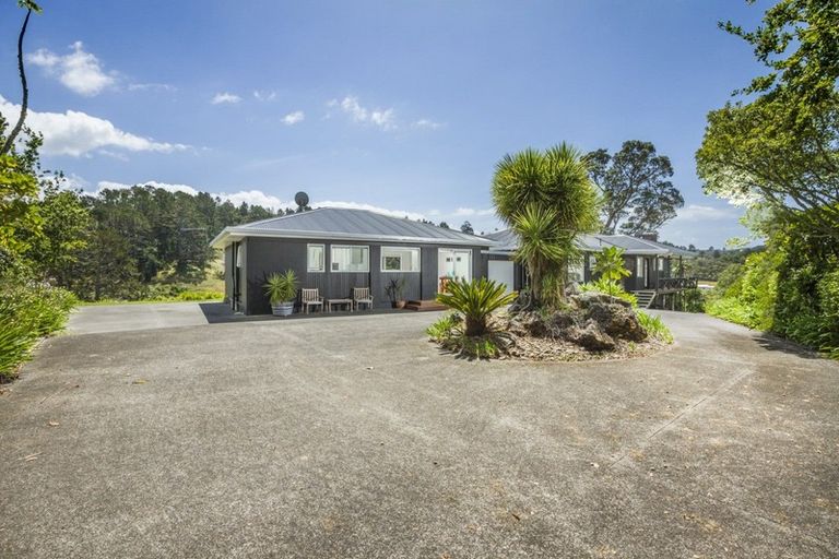 Photo of property in 32 Haigh Access Road, Redvale, Albany, 0794