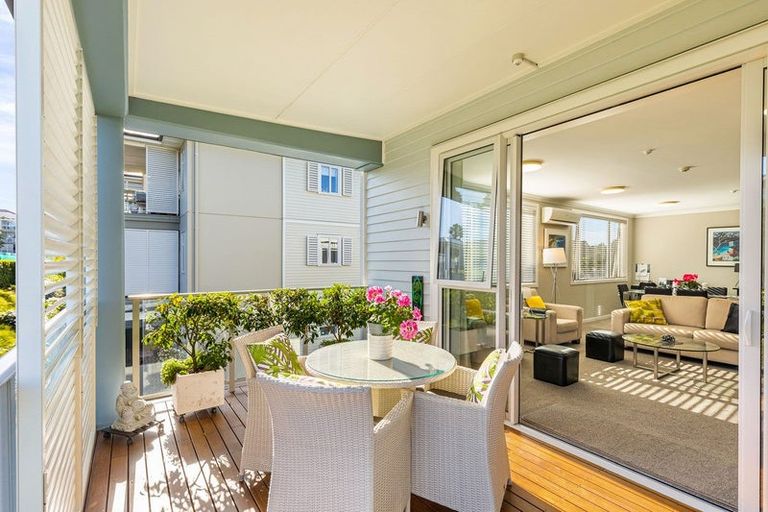 Photo of property in 86 Rewa Rewa Lane, Orewa, 0931