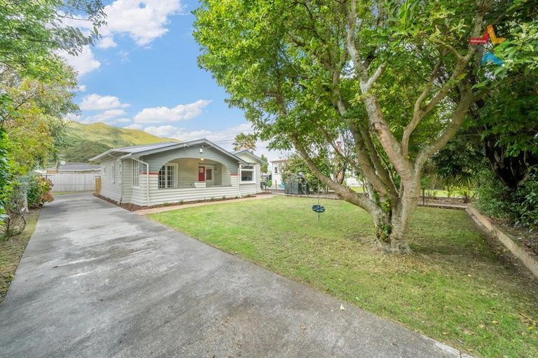 Photo of property in 122 Waiwhetu Road, Waterloo, Lower Hutt, 5011