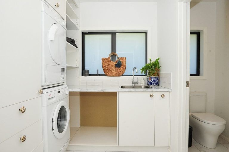 Photo of property in 8 Te Ara Crescent, Diamond Harbour, Lyttelton, 8971