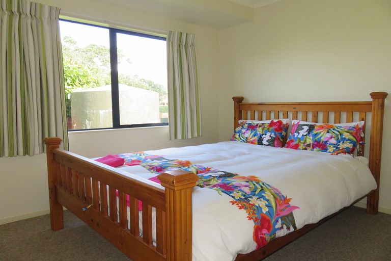 Photo of property in 9 Motutara Road, Oakura, Hikurangi, 0184