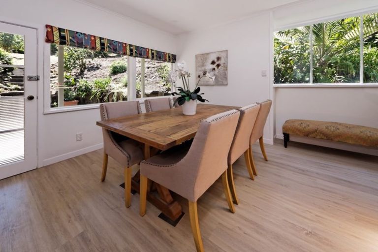 Photo of property in 35 Beach Valley Road, Piha, New Lynn, 0772