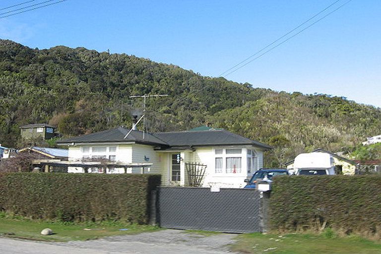 Photo of property in 5 Cardwell Street, Cobden, Greymouth, 7802