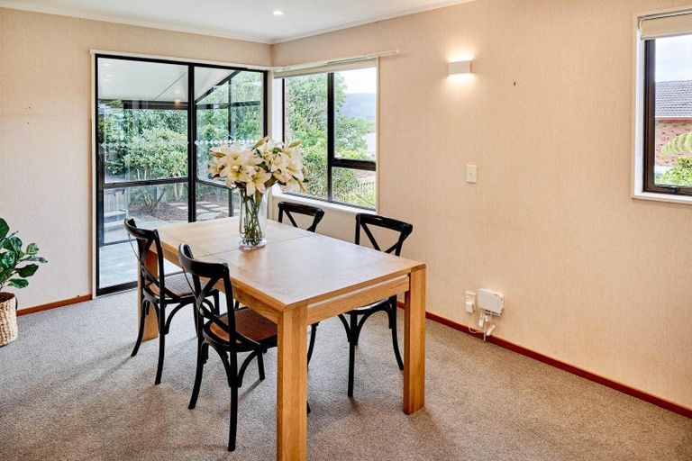 Photo of property in 123 Oriel Avenue, Tawa, Wellington, 5028