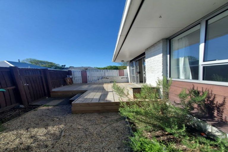 Photo of property in 2/557 Gloucester Street, Linwood, Christchurch, 8011