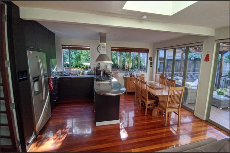 Photo of property in 31a Oban Road, Browns Bay, Auckland, 0630
