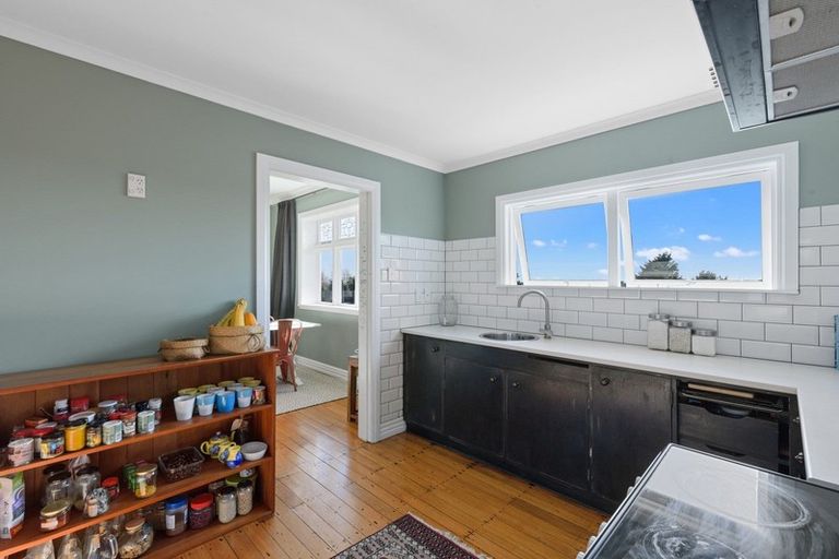 Photo of property in 93 Pukenamu Road, Te Horo, Otaki, 5581