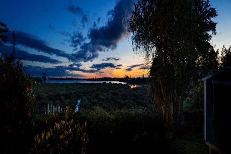 Photo of property in 1/16 Roseburn Place, Pakuranga, Auckland, 2010