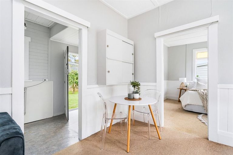 Photo of property in 74 George Street, Hikurangi, 0114