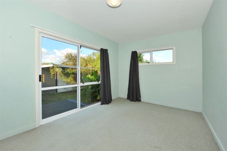 Photo of property in 6 Jennifer Street, Bryndwr, Christchurch, 8053