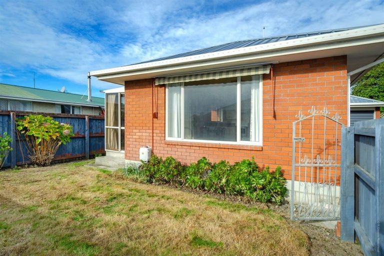 Photo of property in 2/105 Beresford Street, New Brighton, Christchurch, 8061