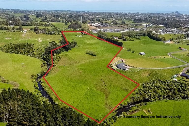 Photo of property in 481 Carrington Road, Hurworth, New Plymouth, 4371