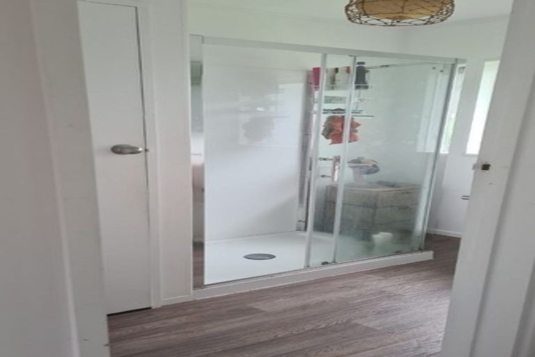 Photo of property in 72 Woodward Street East, Featherston, 5710