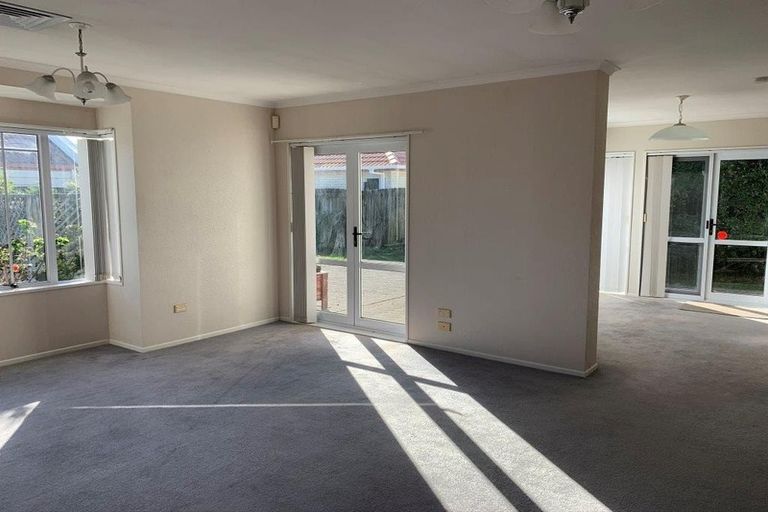 Photo of property in 49 Gravatt Road, Papamoa Beach, Papamoa, 3118