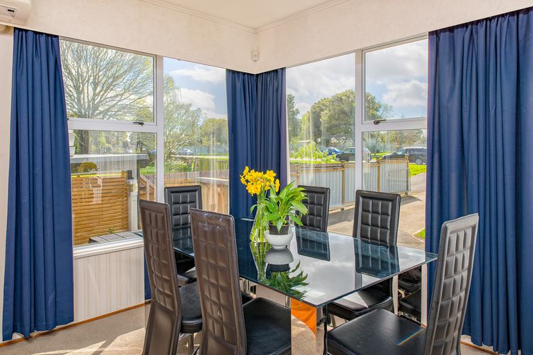 Photo of property in 1/521 Weymouth Road, Weymouth, Auckland, 2103