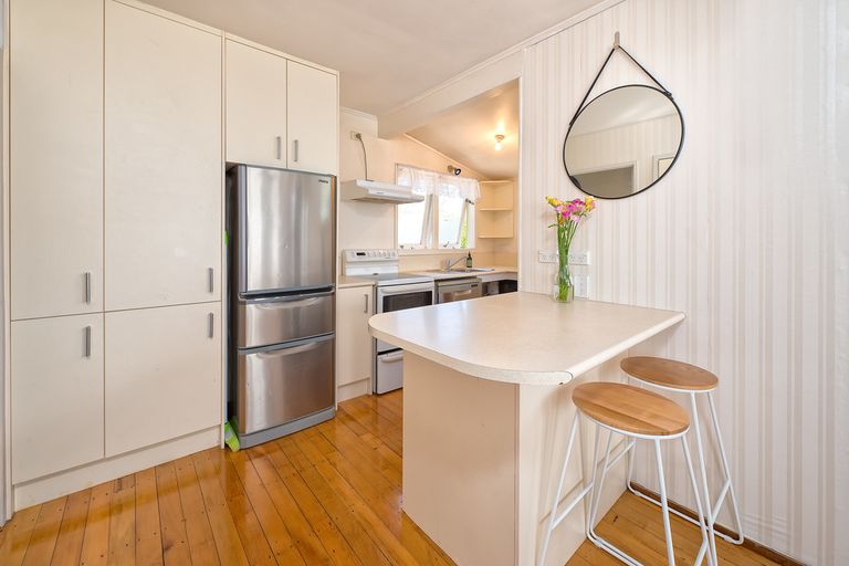 Photo of property in 1/521 Weymouth Road, Weymouth, Auckland, 2103