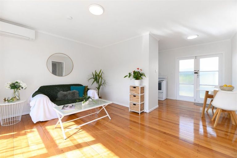 Photo of property in 4/120 Nile Road, Milford, Auckland, 0620