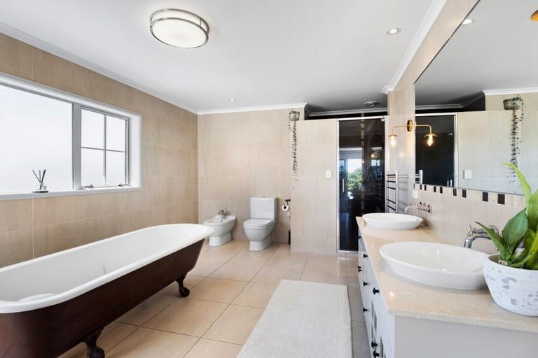 Photo of property in 22 Royal Ascot Drive, Papamoa Beach, Te Puke, 3187