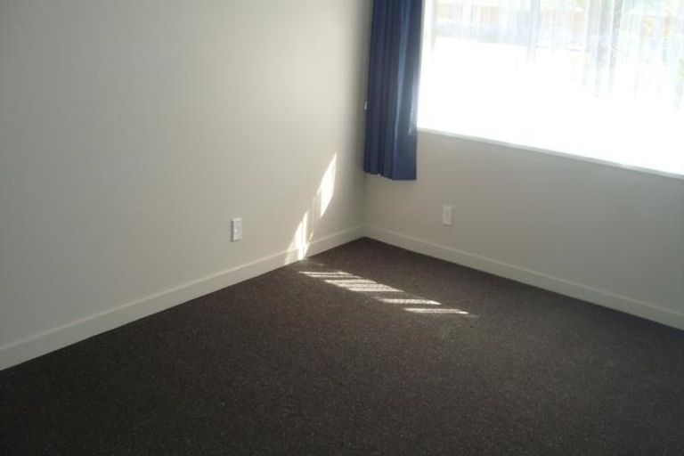 Photo of property in 2/18 Newnham Terrace, Upper Riccarton, Christchurch, 8041