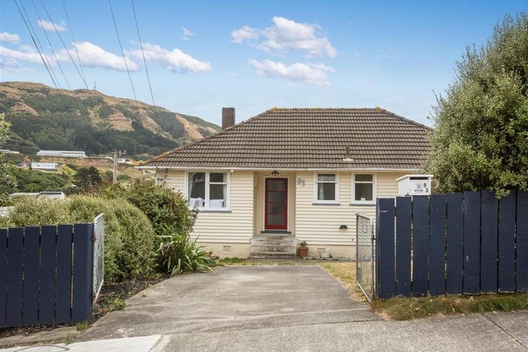 Photo of property in 83 Bell Street, Tawa, Wellington, 5028