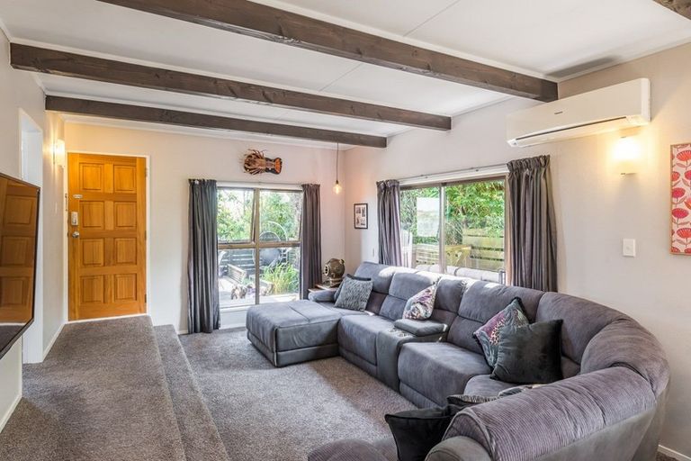 Photo of property in 82 Gray Avenue, Paraparaumu Beach, Paraparaumu, 5032