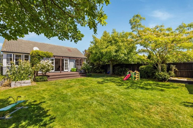 Photo of property in 12 Aldersley Street, Richmond, Christchurch, 8013