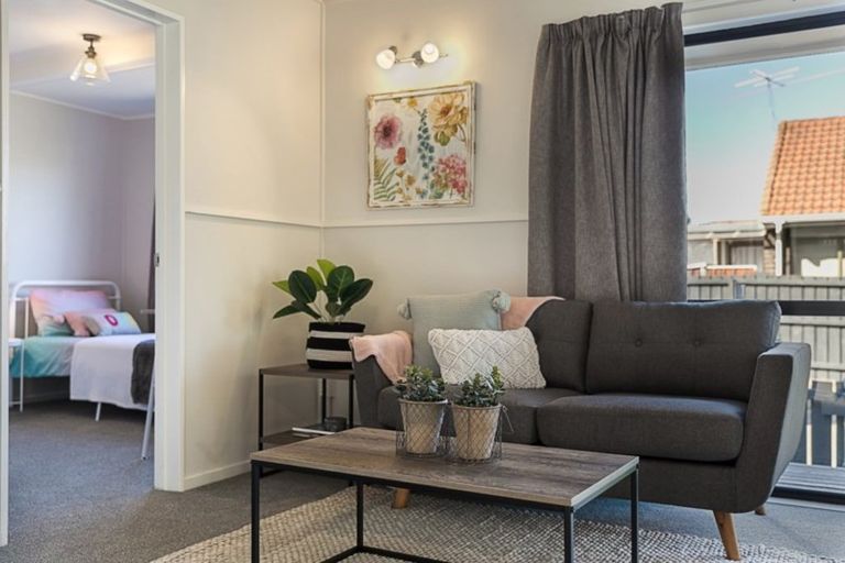 Photo of property in 3/72 Weymouth Road, Manurewa, Auckland, 2102