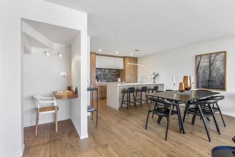 Photo of property in 1/6 Princes Street, Northcote Point, Auckland, 0627