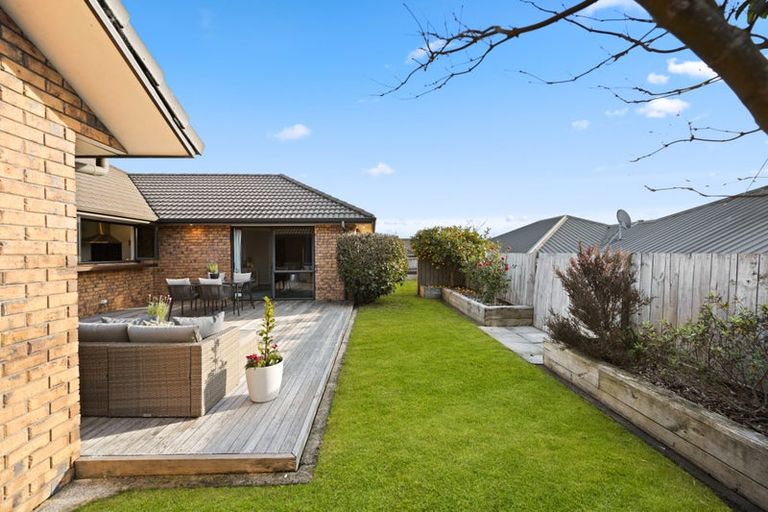 Photo of property in 6 Compton Grove, Huntington, Hamilton, 3210