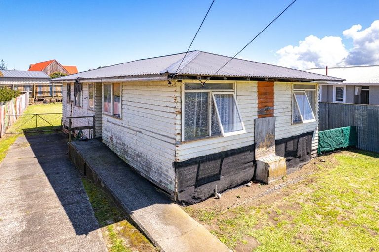 Photo of property in 23 Raupo Street, Castlecliff, Whanganui, 4501
