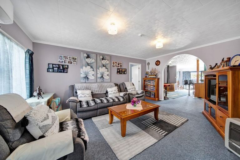 Photo of property in 15 Disraeli Street, Hawera, 4610