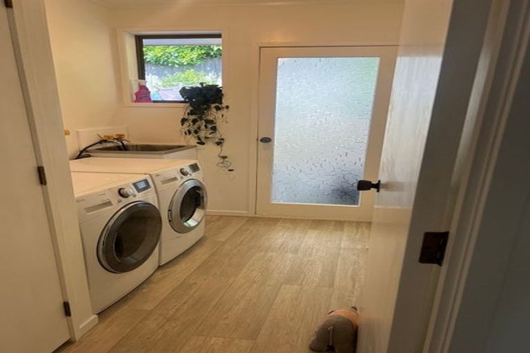 Photo of property in 230a Beach Road, Campbells Bay, Auckland, 0630