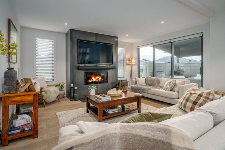 Photo of property in 64 Obelisk Street, Wanaka, 9305
