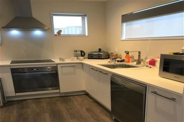 Photo of property in 41 Carder Court, Hobsonville, Auckland, 0618