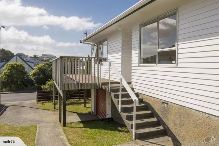 Photo of property in 3 Colorado Grove, Brooklyn, Wellington, 6021