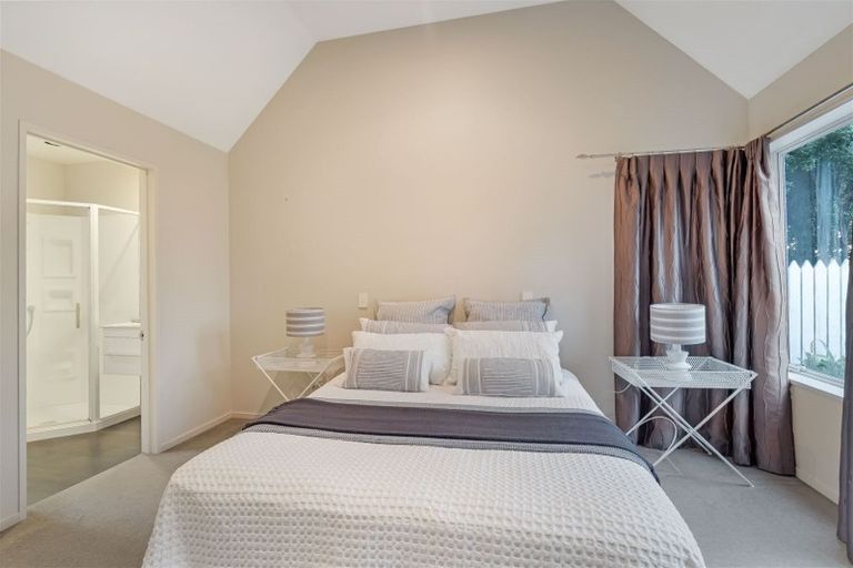 Photo of property in 5/37 Avonhead Road, Avonhead, Christchurch, 8042