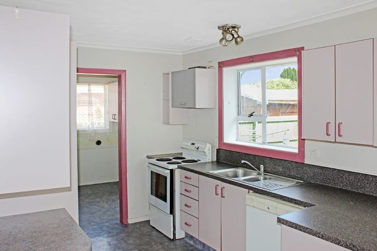 Photo of property in 65 Appleby Crescent, Burnside, Christchurch, 8053